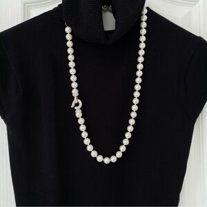 Fifth Avenue Collection - Vintage Oversize Faux Pearl Necklace